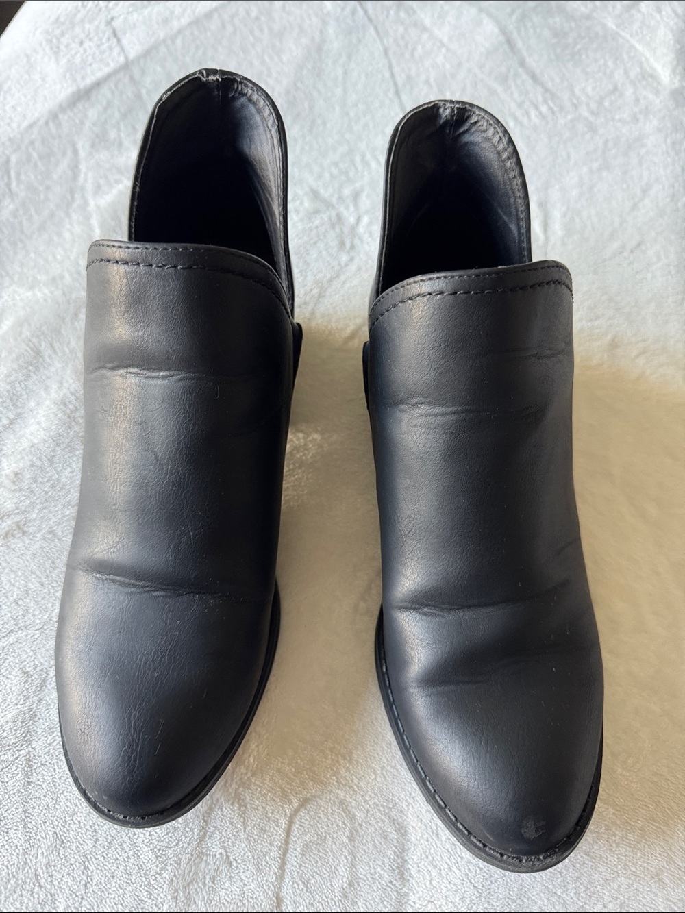 Women’s Black Leather Slip-On Mules — Comfortable Everyday Clogs